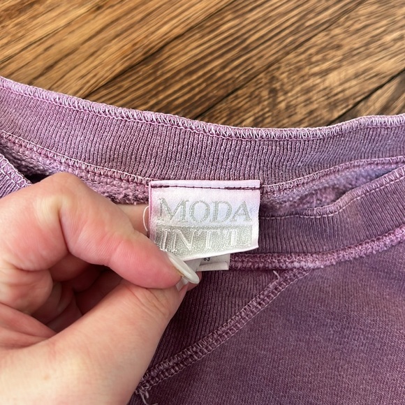 Women’s Crew Neck - Picture 2 of 4